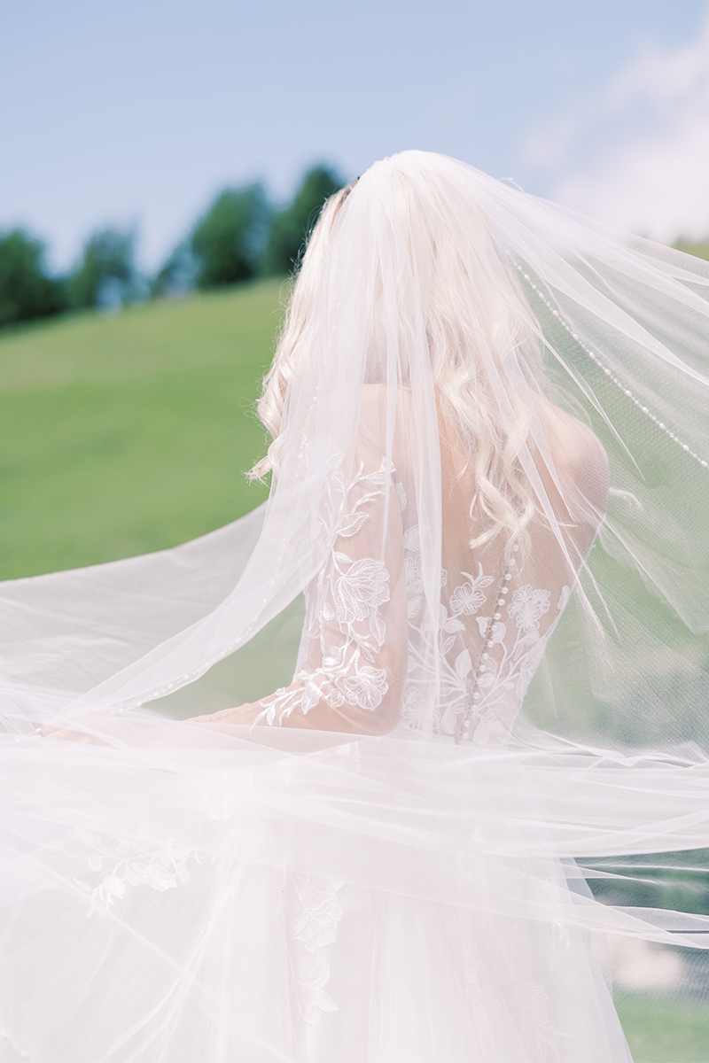 MIDNIGHT, Crystal wedding veil with blusher