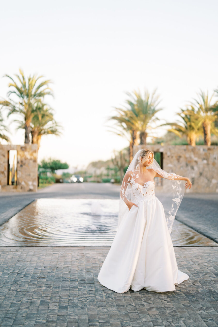 Ivoire Wedding Veil by Toni Federici - Front
