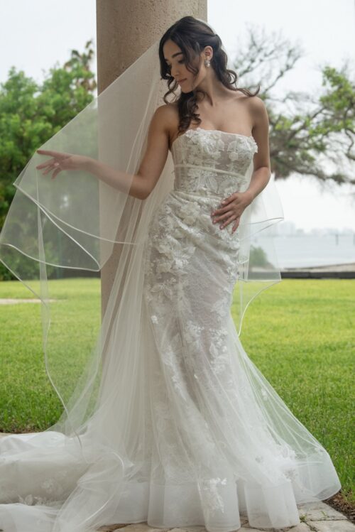 Je T'aime Wedding Veil by Toni Federici Large